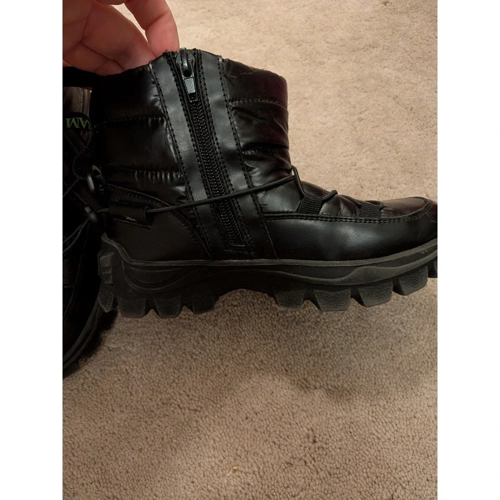 Dream Pairs Kids‎ Black Puffer Snow Boots Lined Lug Sole KSB218 Size 1 US